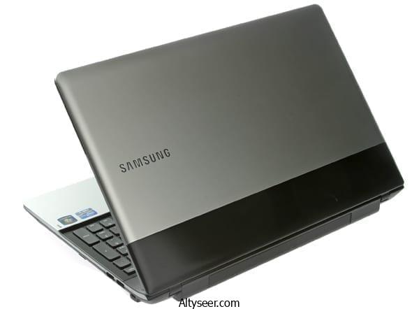 Samsung Series 3/300E 15.6-inch Notebook Intel core i3 2.4GHz 3rd gen 2GB RAM 320GB HDD