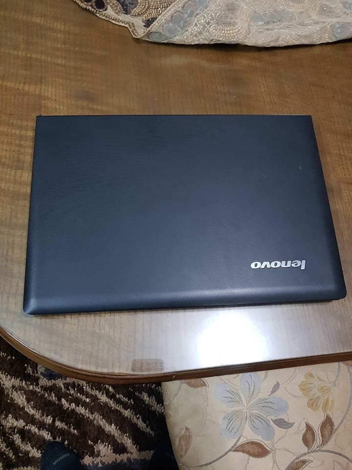 Lenovo G50 15.6" Laptop 4th Gen Intel Core i3-4030U / 4GB Memory / 1TB HD / DVD±RW/CD-RW / Webcam / Windows 10