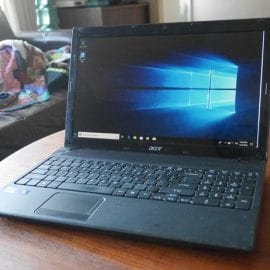 Acer aspire 5738 كور ديو بشاشة 15.6 كرستال وهارد 320 ورام 2 بسعر ممتاااز