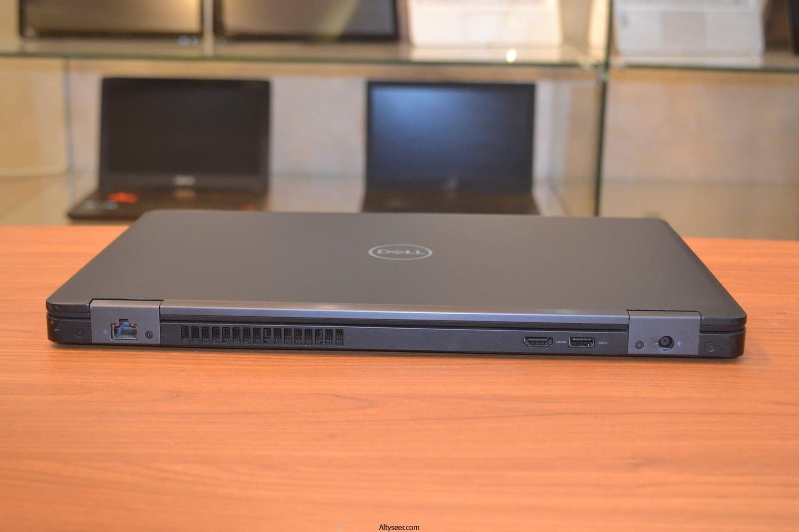 افضل كارت شاشة في اقوي لابتوب - لابتوب dell precision 7750 – كارت شاشة 6 جيجا Nvidia RTX 3000 – معالج XEON W-10885M - الصورة 4