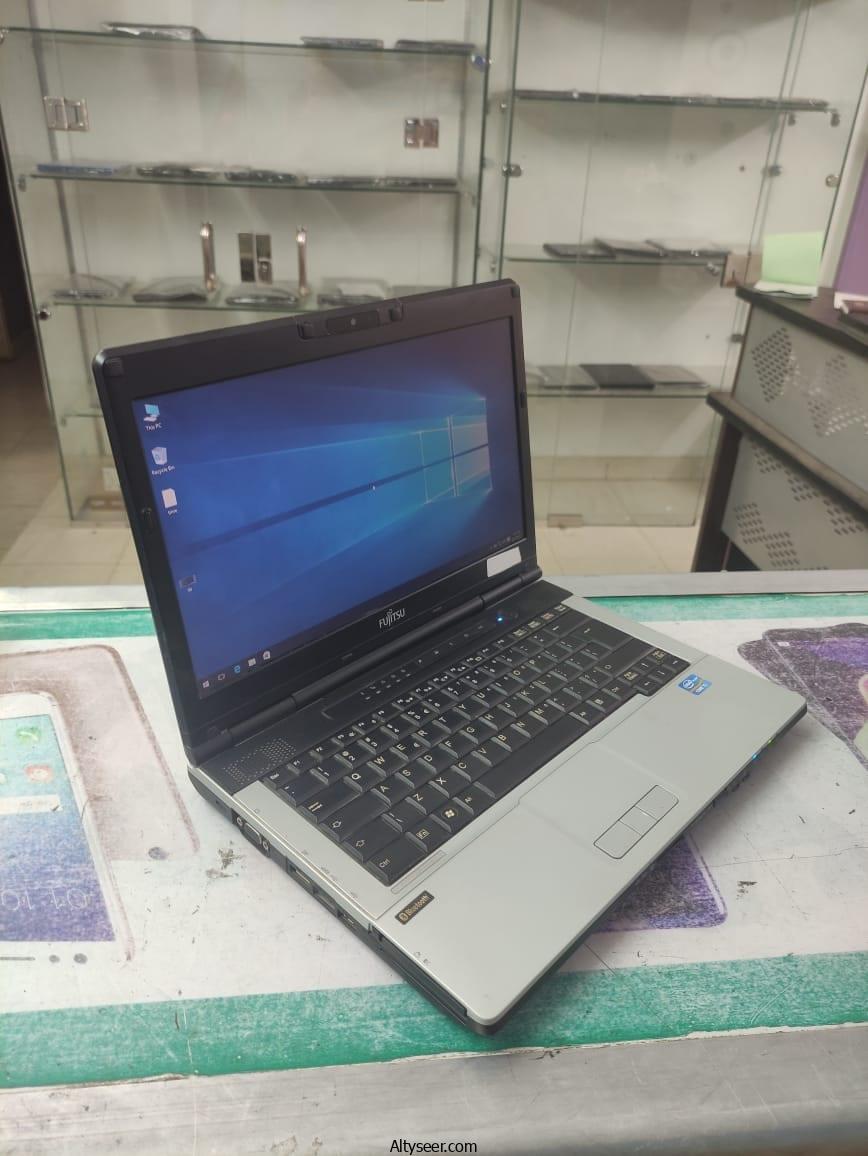 Laptop Fujitsu LifeBook S751