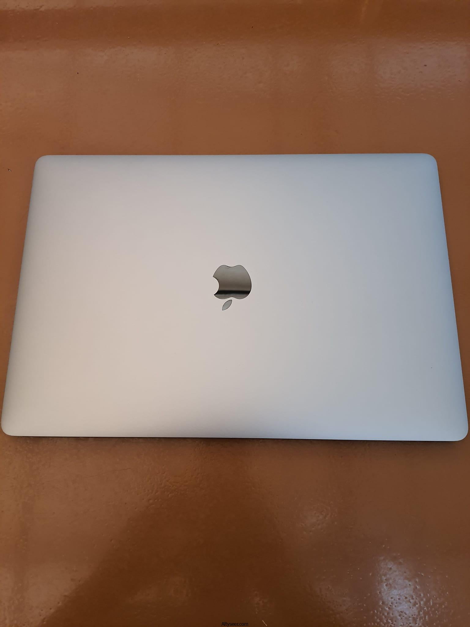 Apple macbook Pro 2018 . Processor core i7 Ram 16 Hard 512 giga m2 - الصورة 8