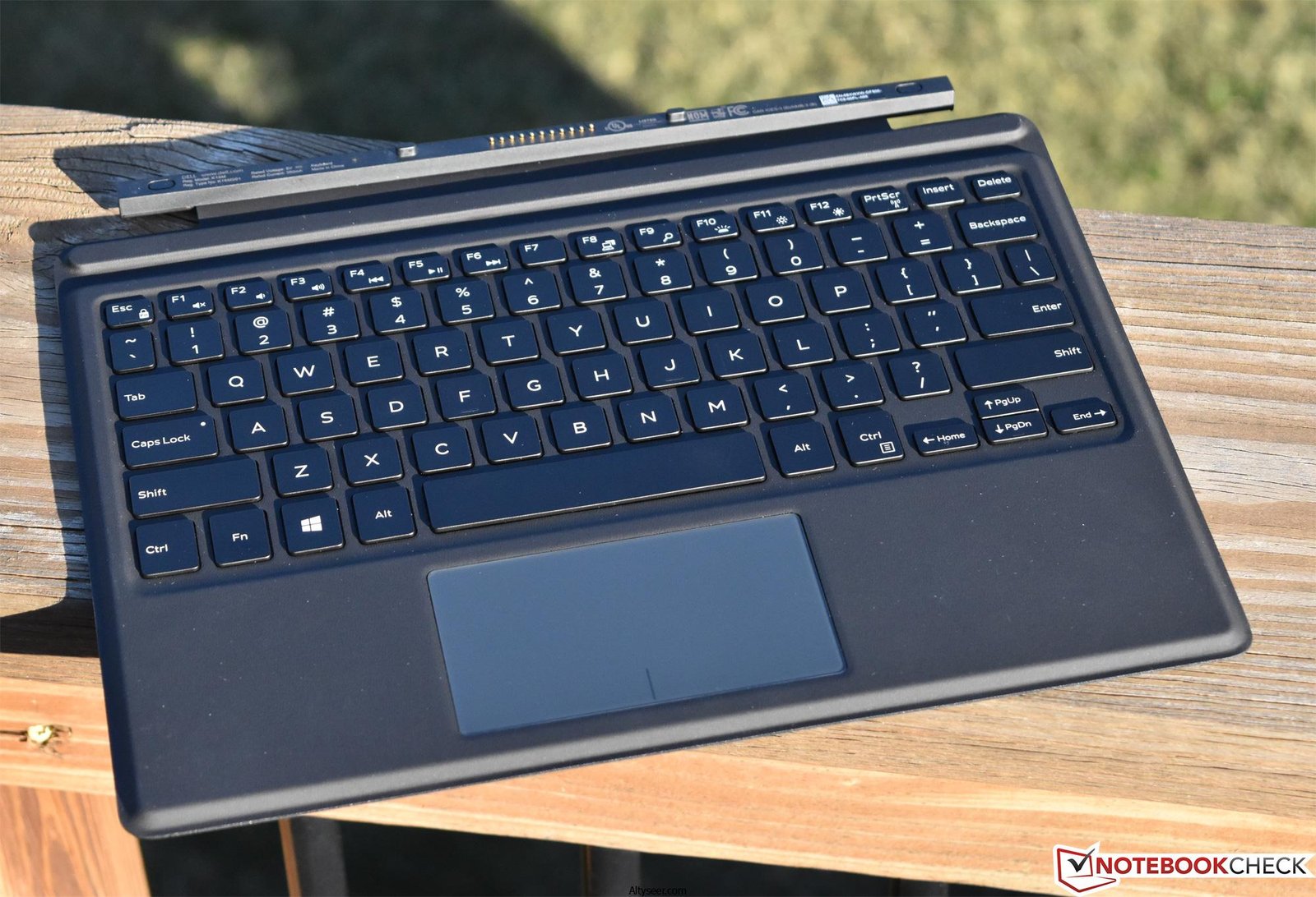 Dell Latitude 5290 2-in-1 Notebook with Intel i5-8350U, 8GB 256GB SSD, 12.3 الرائع من الجيل الثامن لابتوب ديل 2 في 1 - الصورة 2