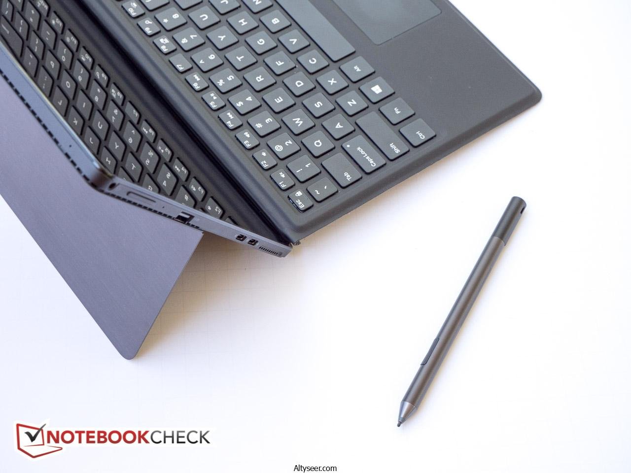 Dell Latitude 5285 2-in-1 12.3 inch FHD Touch Laptop Intel Core i5-7200U 2.6GHz, 86GB, 256GB SSD - الصورة 2