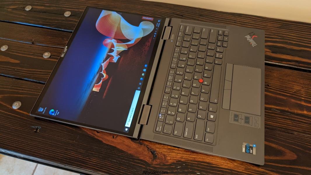 Lenovo ThinkPad X1 Yoga – Core I5-8250u – 8G Ram – 256G SSD