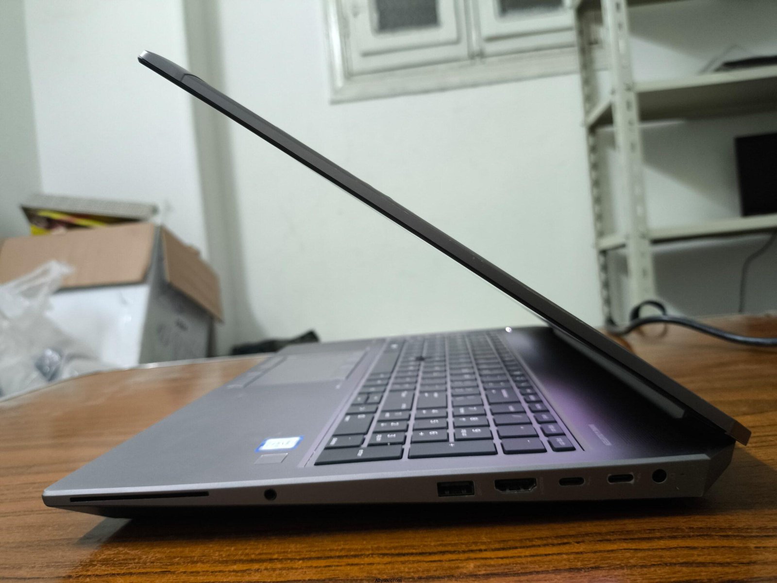 HP ZBook 15 G6 Intel Core I7-9850H 32GB Ram 512GB SSD NVIDIA Quadro T2000 4GB 15.6″Inch 4K - الصورة 14